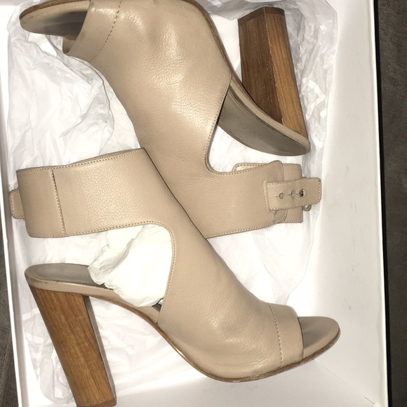 Vince Addie heels in Taupe - Picture 1 of 2